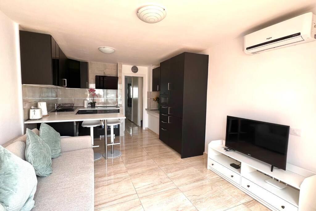 Casa Teddy - Central And Modern One Bedroom Apartment ติอาส ภายนอก รูปภาพ
